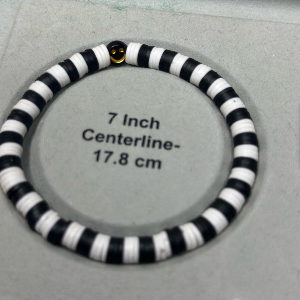 Lady Black and White clay bracelet